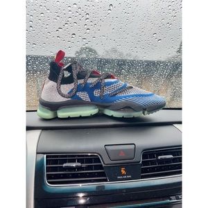 SIA Collective: CV 0.02 “NASA” (Sz 12)